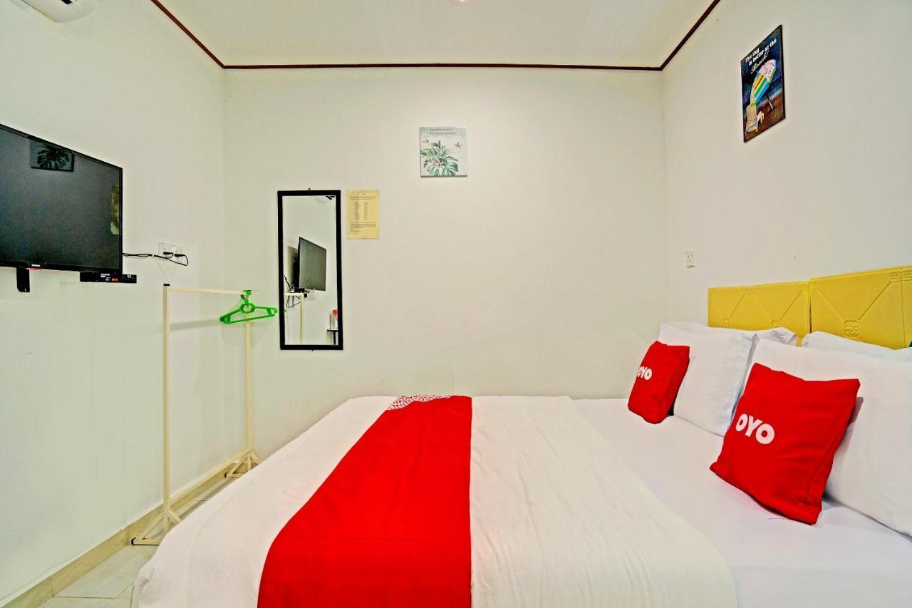 Capital O 90423 Teratai Chalet Hotel Kampong Raja Kültér fotó