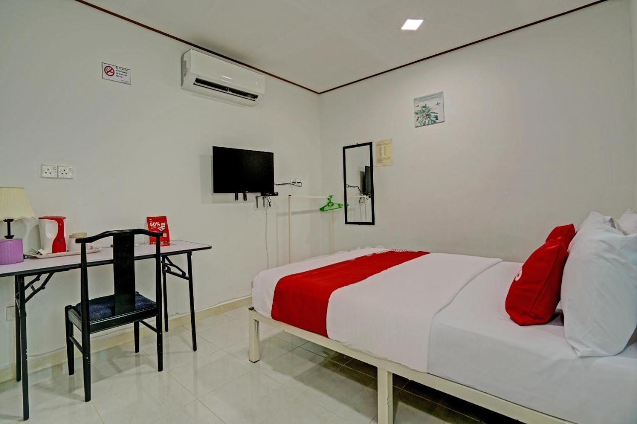 Capital O 90423 Teratai Chalet Hotel Kampong Raja Kültér fotó